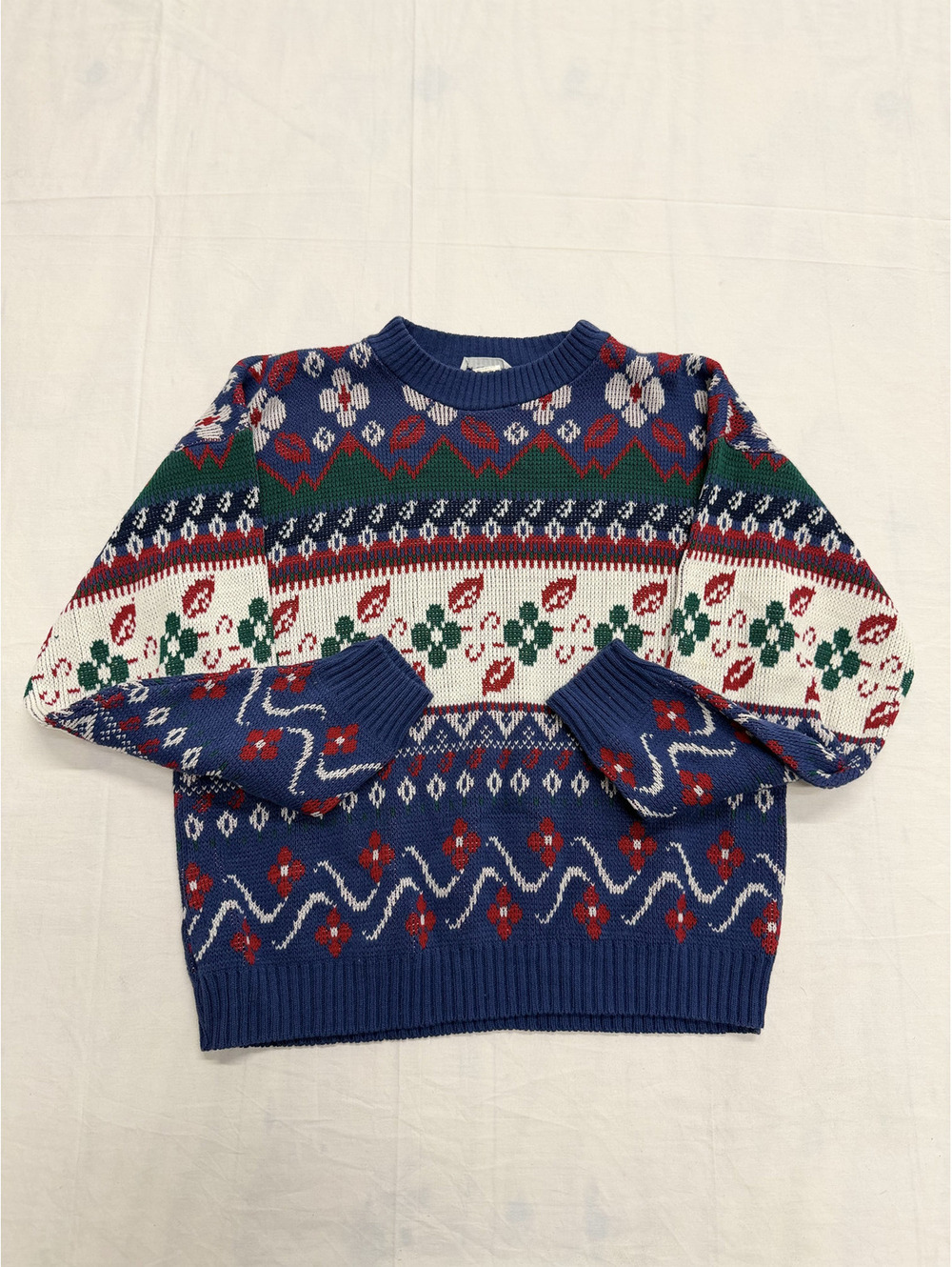 Cabin Creek Vintage Medium Acrylic Knit Sweater Blue Red Green
